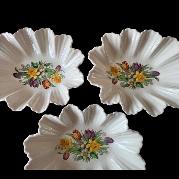 Vintage Fondeville Ambassador Ware Dessert Bowl, Candy/Trinket Dish, Set of 3. - Picture 11 of 15